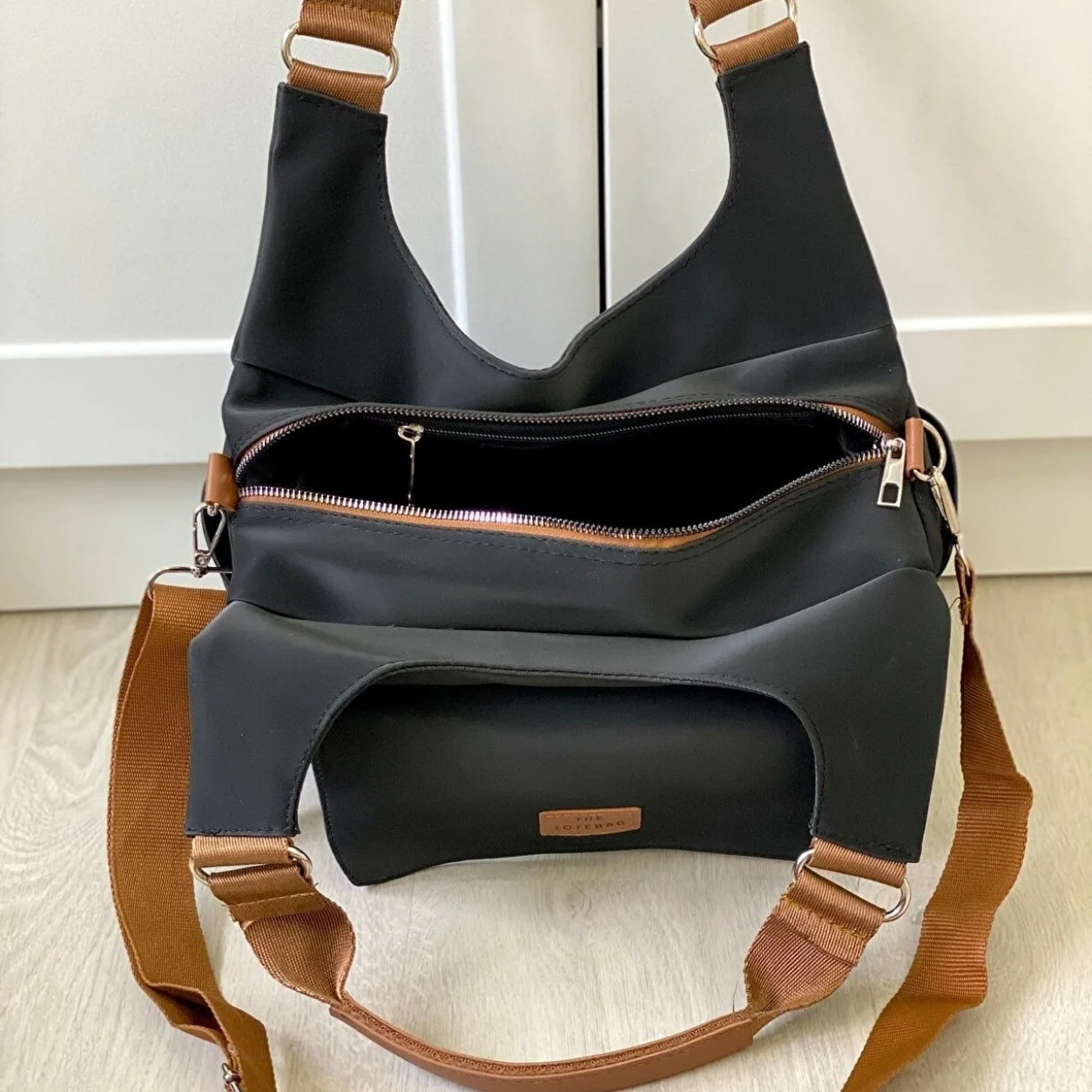 Grand Sac à Épaule Multi-Poches